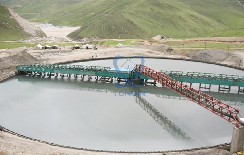 China Espesador de accionamiento central de alta tasa de deshidratación de residuos de lixiviación