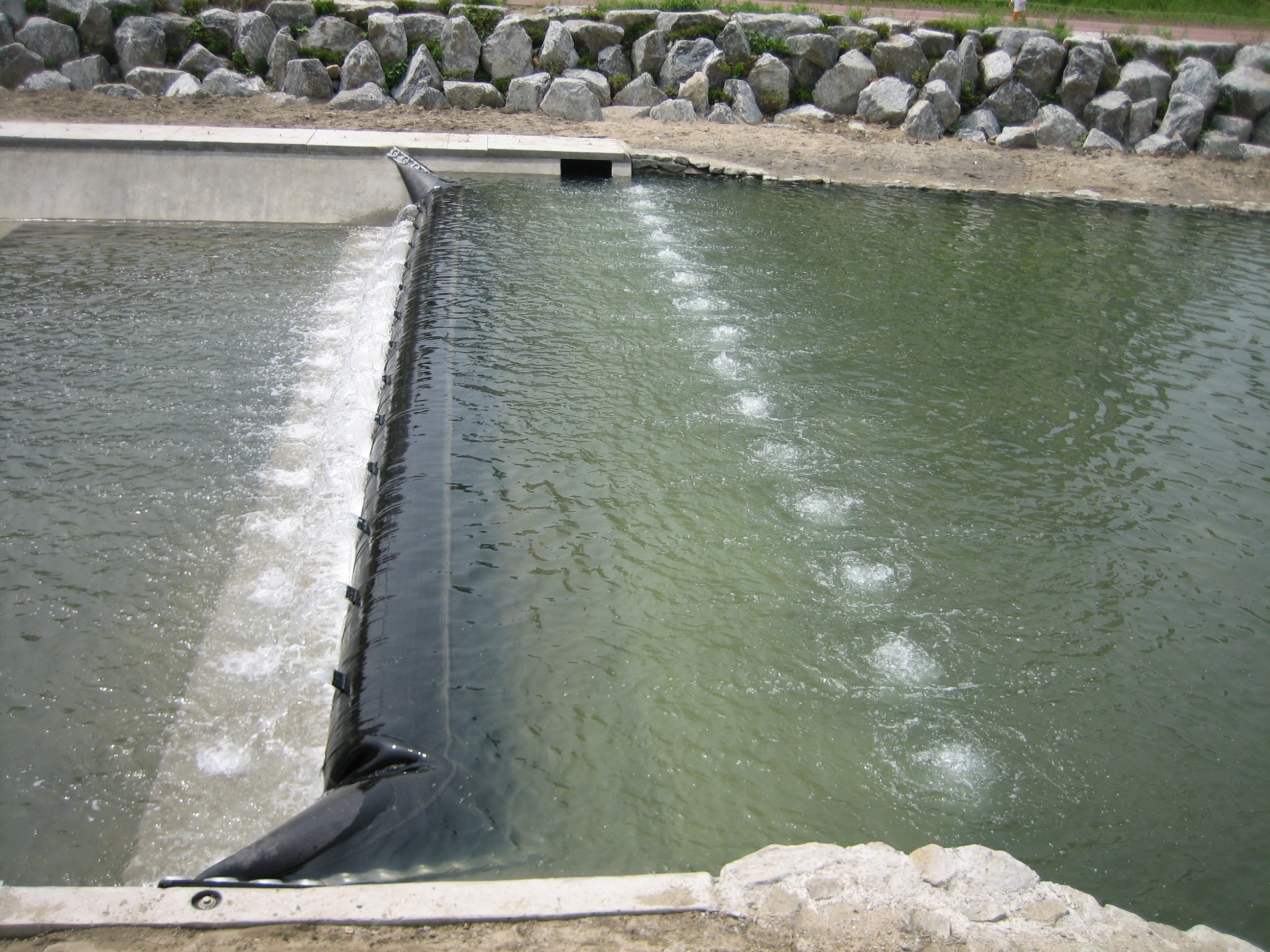Presa de río de goma inflable de agua de suministro de mejor calidad